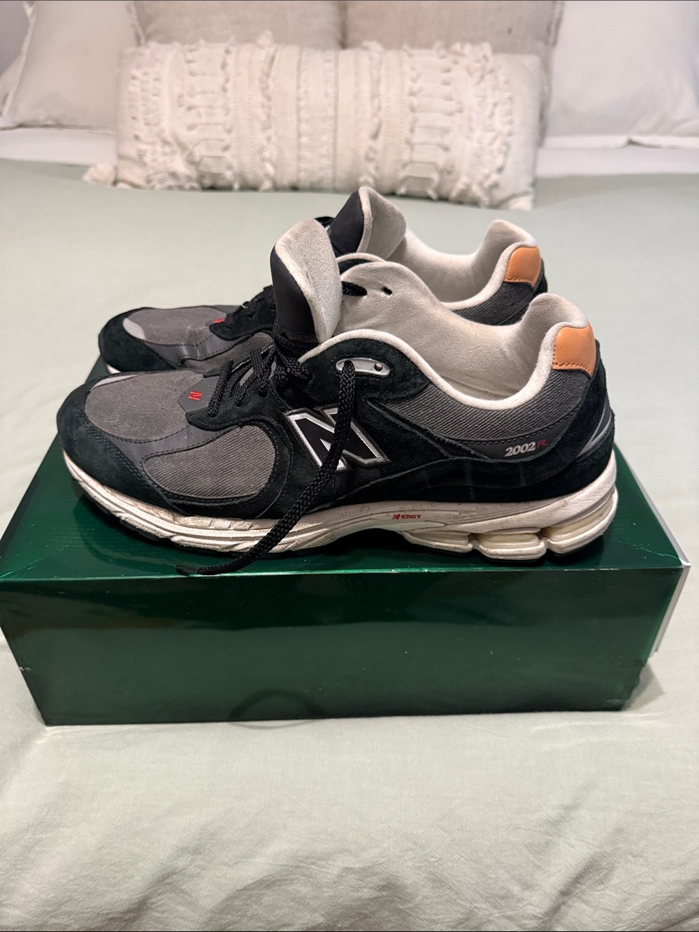 New Balance Men's Black, Gray & Tan Athletic Sneakers